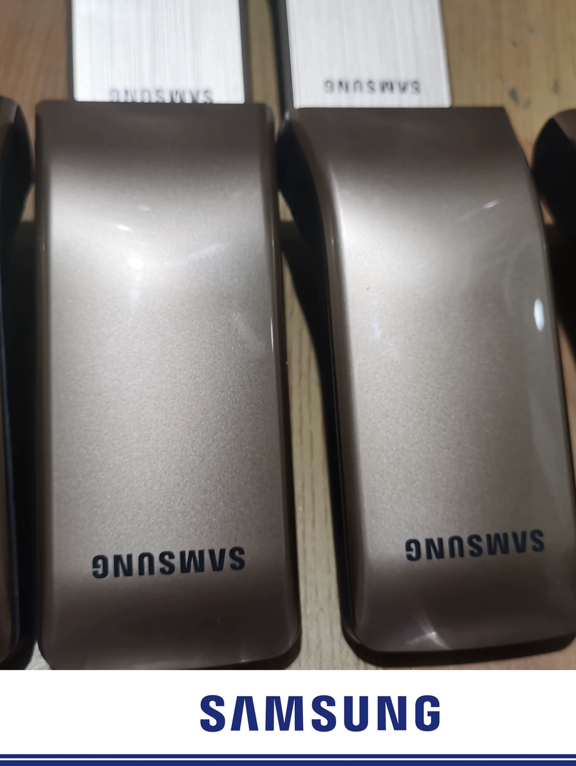 Samsung original kilid korpusu plata plata orijinal tutacaq Samsung kilid kuzov tutacağı digər təmir aksesuarları