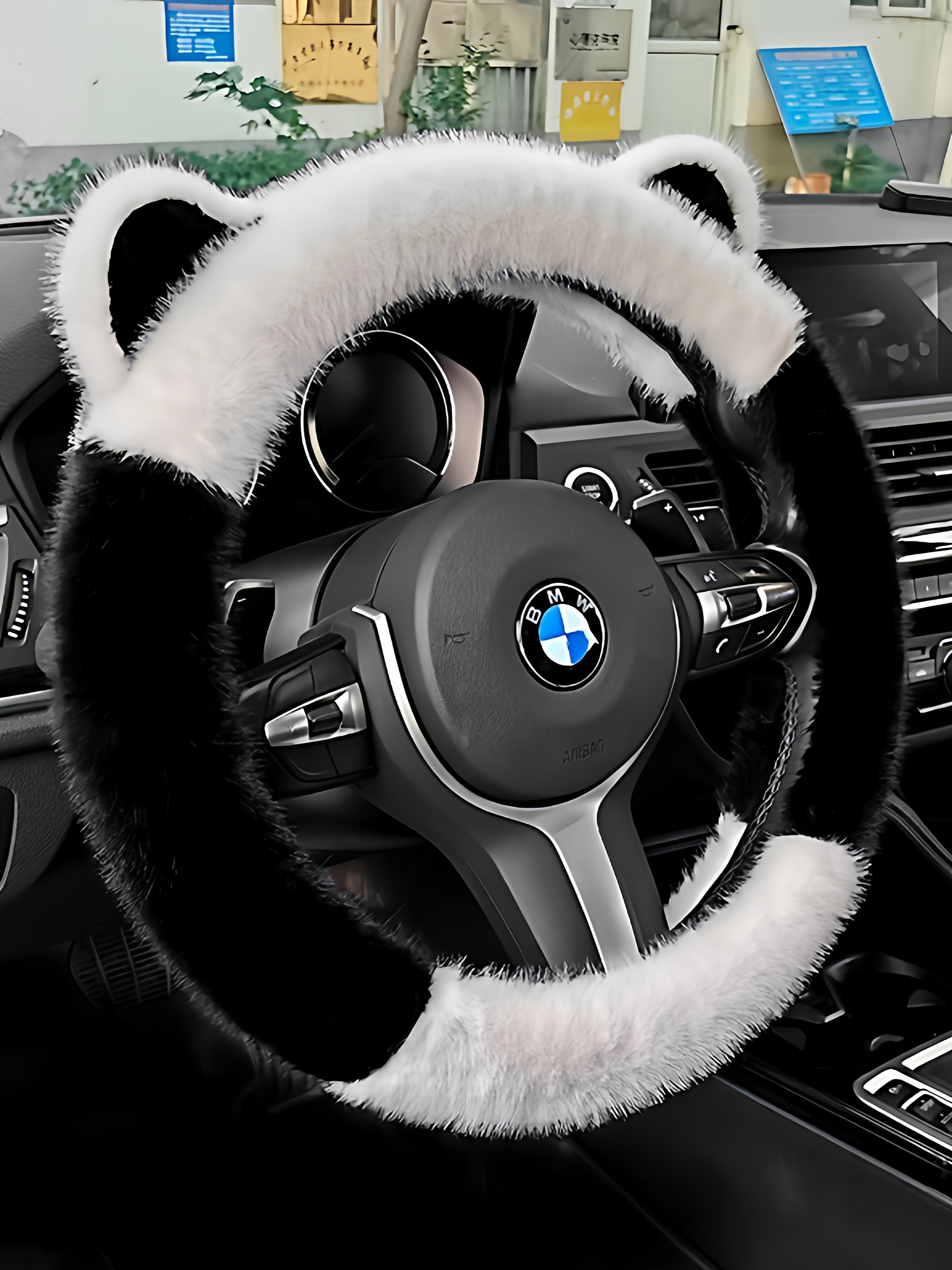 Luxury ear steering wheel cover, winter warmth and cold protection, popular online goddess car steering wheel cover, universal type.