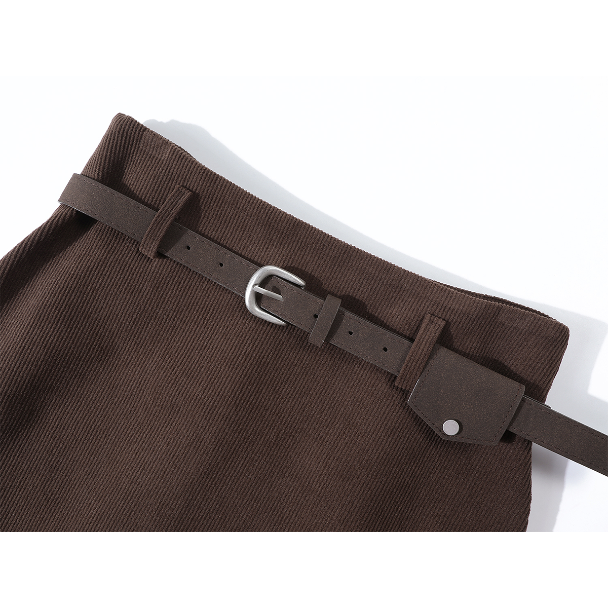 Chola Lisa Retro Corduroy Midi Ətək Qadınlar üçün 2026-cı ilin yaz və payız yeni stili yüksək belli, çoxfunksiyalı, kalçaya bərkidilmiş qəhvəyi A-xəttli mini ətək