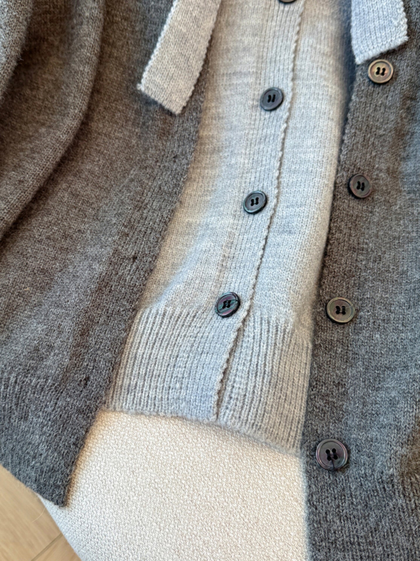 Payız və qış üçün geniş və rahat toxunma üslubda, qalstuklu, Koreya üslubunda iki hissəli sviter kardiqan.