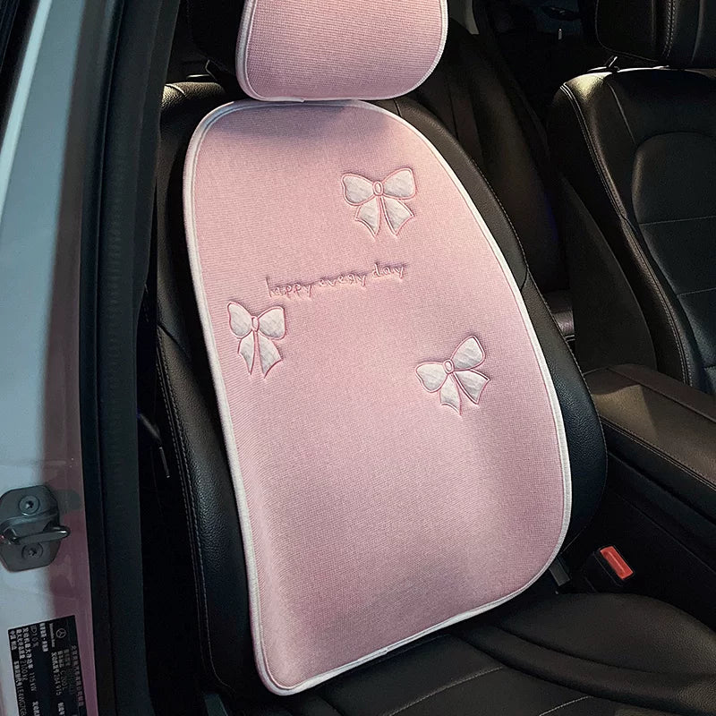 Bütün fəsillər üçün uyğun olan kətan avtomobil oturacaq yastıqları, Chanel-dən ilhamlanmış üslubda, BYD, ORA, Mercedes-Benz və BMW oturacaq üzlükləri üçün idealdır.