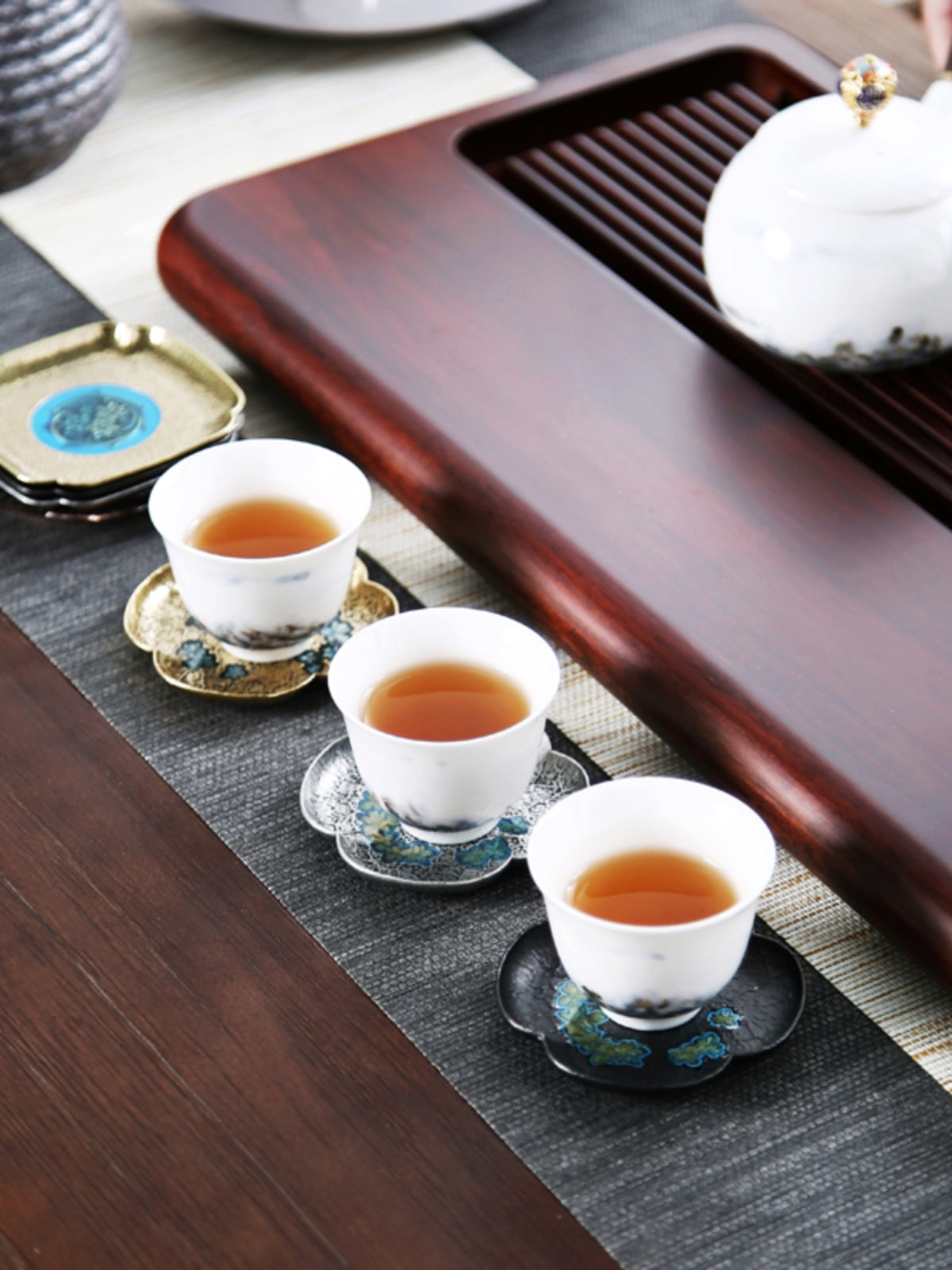 Cloisonné çay altlığı kreativ retro Yapon üslublu məişət kunq fu çay mərasimi aksesuarları istilik izolyasiyası sürüşməyə qarşı ərintili mis nəlbəki altlıq gəmisi
