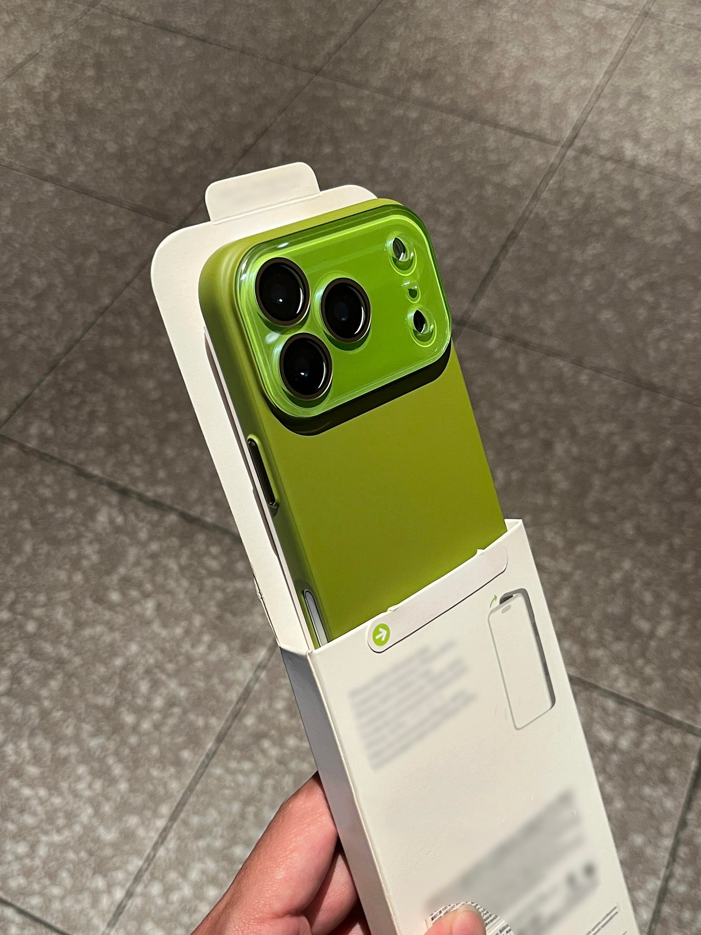 Taro bənövşəyi iphone17promax mobil telefon qutusu üçün uyğundur, yeni yüksək səviyyəli ultra nazik şaxtalı korpus Apple 16Pro niş qadın modeli 15Plus obyektiv hər şey daxil Hava düşmə əleyhinə 14 qoruyucu örtük 13