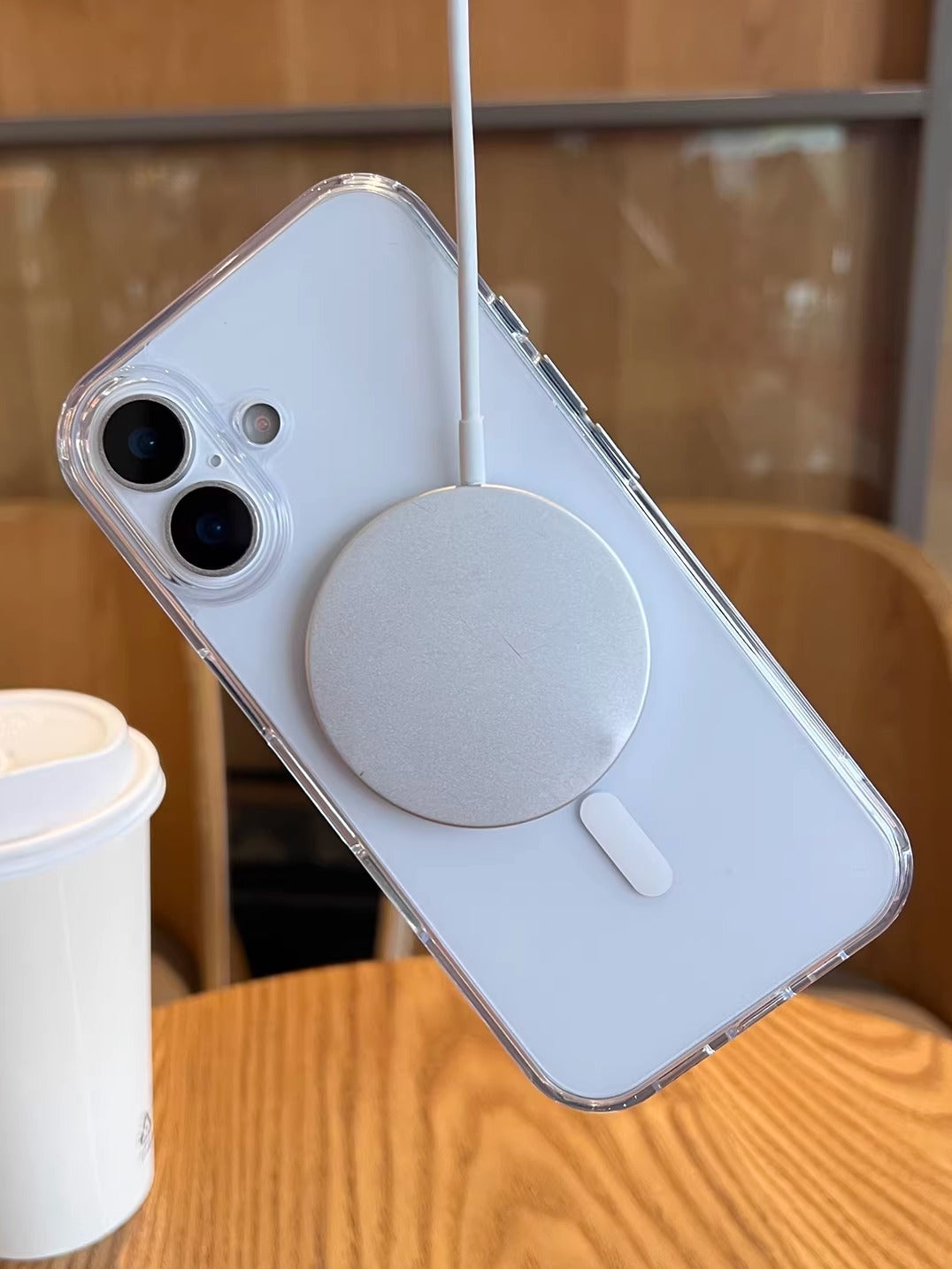 Ai kamera düyməsi hər şey daxil olmaqla Apple 17 mobil telefon qutusu iPhone17promax maqnit doldurma yumşaq rezin qoruyucu örtük 16ProMax düşməyə qarşı 15Pro sadə şaxtalı şəffaf lent dəliyi