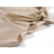 Cholisa-nın qadınlar üçün niş dizaynlı, yüksək səviyyəli qolsuz, yaxalı, çiyinləri bağlı bluza, zərif çəhrayı rəngli, fransız şık üslublu top.