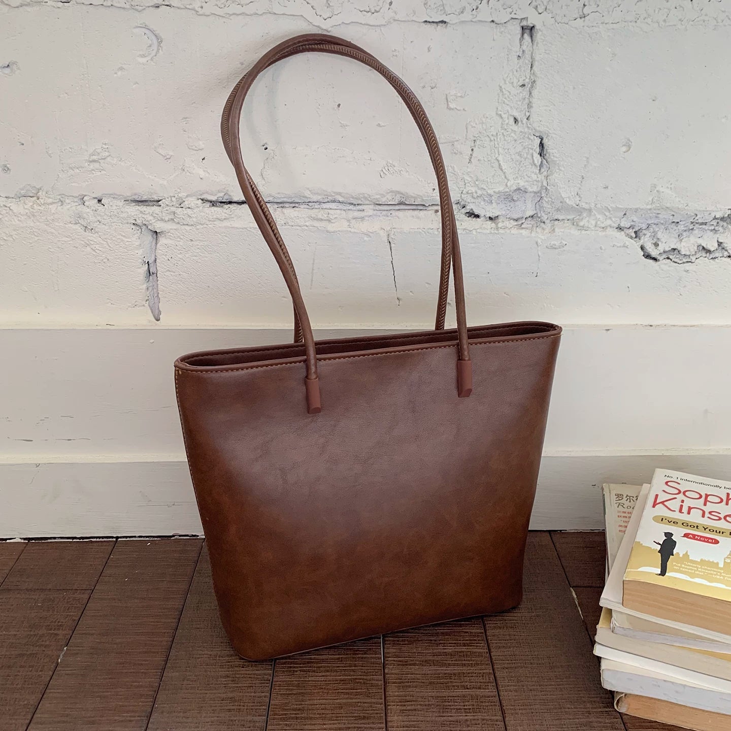 Minimalist üslubda qadınlar üçün düz rəngli qoltuqaltı çanta, böyük tutumlu, yeni 2026 payız üslubunda, çoxfunksiyalı çiyin çantası, şəhər içi vedrə çantası