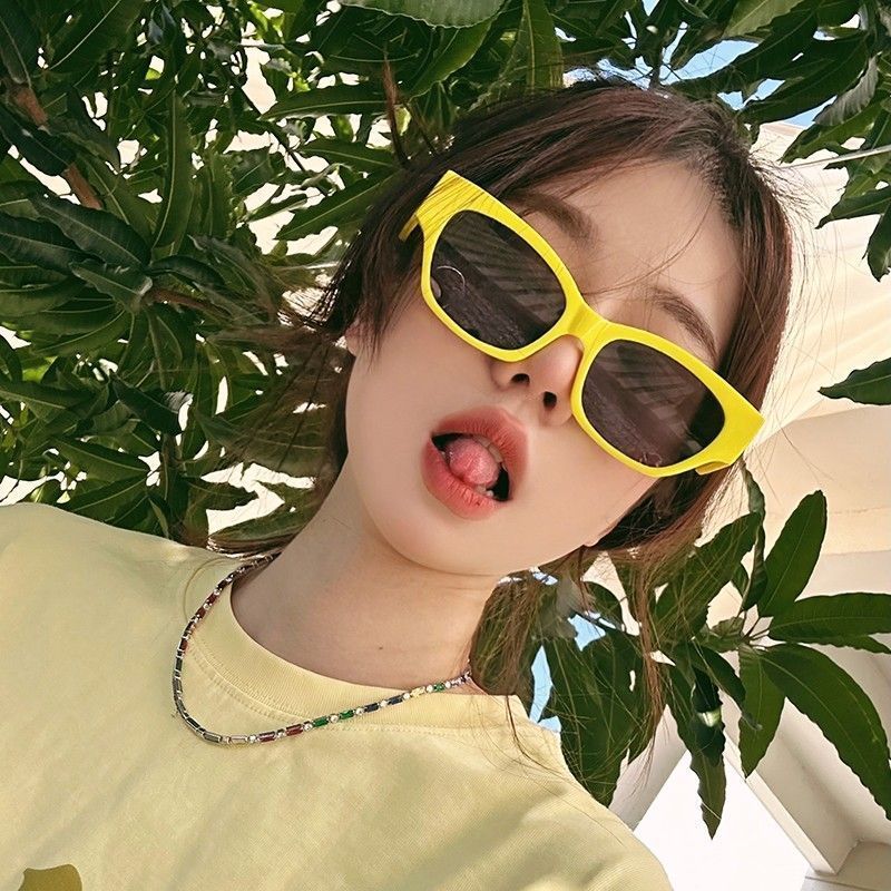 Sarı Kvadrat Y2K Sweet Cool Hot Girl Günəş Eynəyi Qadın Yüksək Səviyyəli Günəş Kölgəsi Anti-UV Yay Çimərlik Günəş Eynəyi