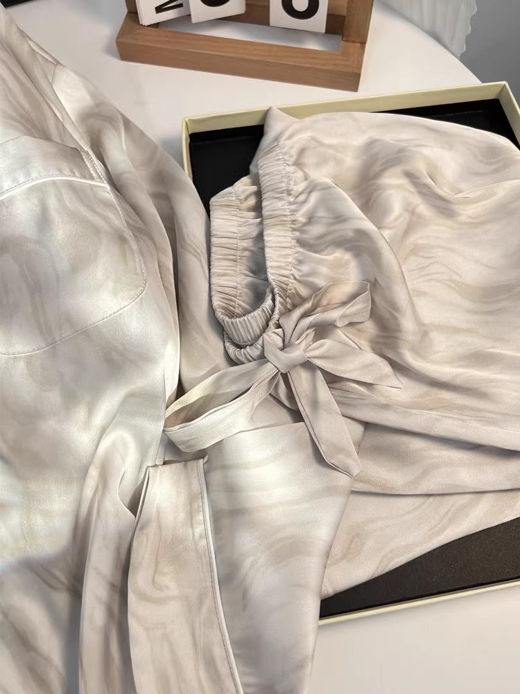 Döş yastiqciqları ilə yüksək keyfiyyətli ipək pijama dəsti, Victoria yüngül dəbdəbəli ev geyimi, ən yaxşılar üçün hədiyyə qutusu
