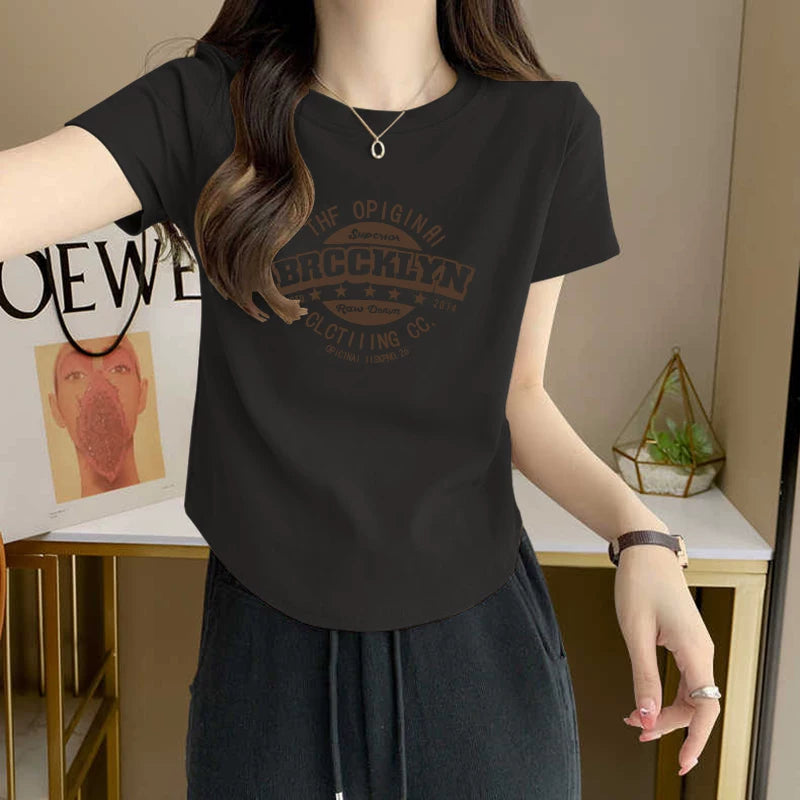 Qadınlar üçün sağ çiyinli təmiz pambıq qısaqol köynək 2026-cı ilin yayında yeni isti stil slim fit nizamsız moda brend köynək üstü qadınlar üçün
