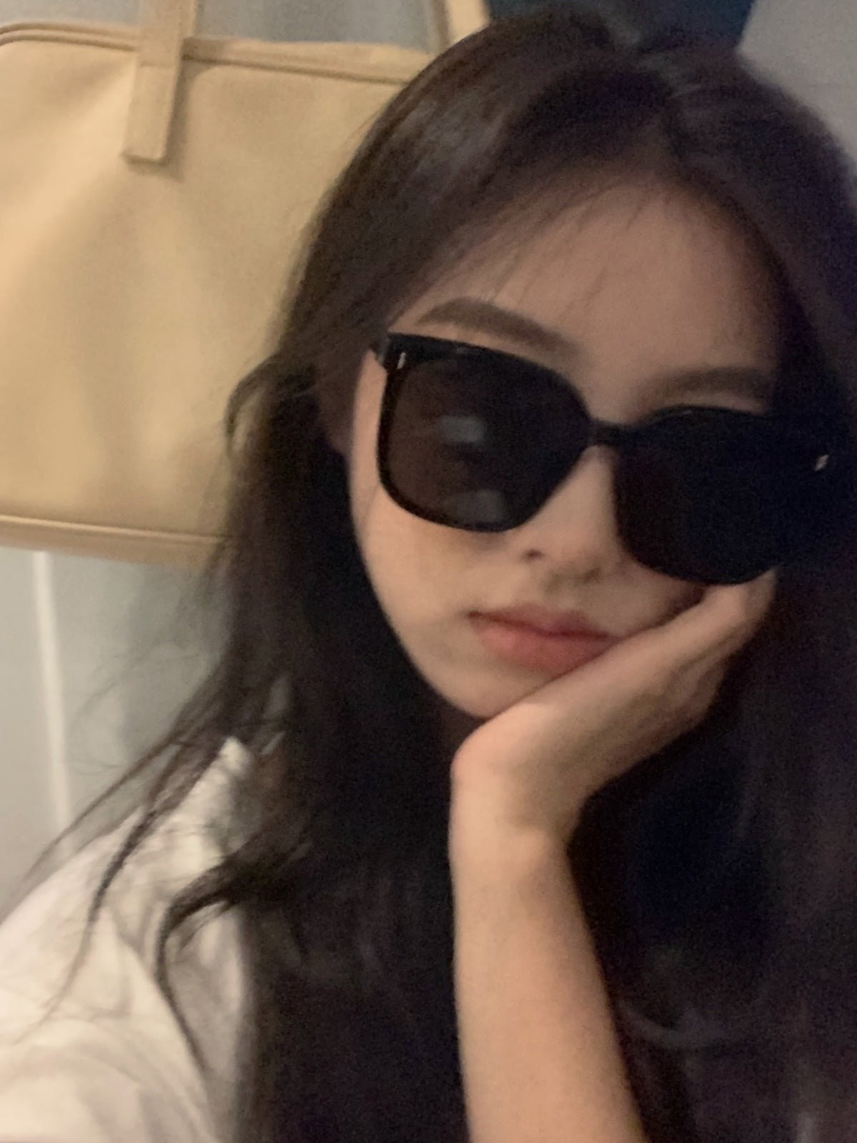 Xinbangbang böyük çərçivə üzünü ortaya qoyan kiçik günəş eynəkləri yüksək səviyyəli moda retro Koreya üslubunda qadınlar üçün böyük üz arıqlayan günəş eynəkləri
