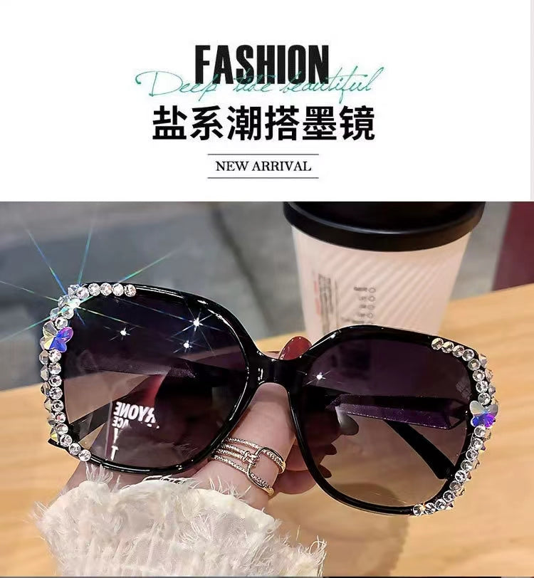 Qadınlar üçün yeni üslublu rhinestone qütblü günəş eynəkləri, ins günəşdən qoruyan və anti-UV gün eynəkləri, fərdiləşdirilmiş qadınların böyük üzü, brilyantlarla arıqlayan