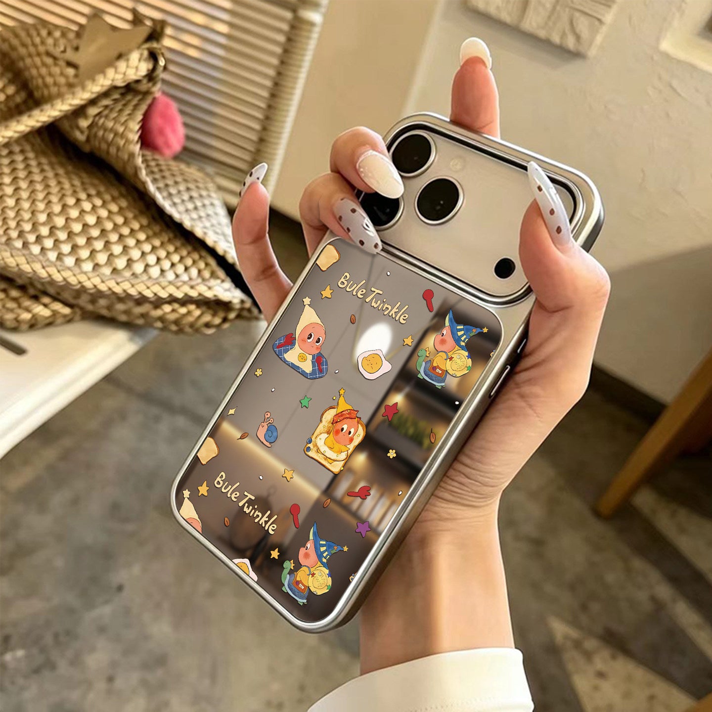 Apple 17 mobil telefon qutusu üçün uyğundur iphone17promax yeni qadın 16pro maqnit 15plus cizgi filmi güzgü ilə 14 niş yüksək səviyyəli sensasiya 13 obyektiv qaldırıcı 12 düşməyə qarşı 11 qoruyucu qabıq