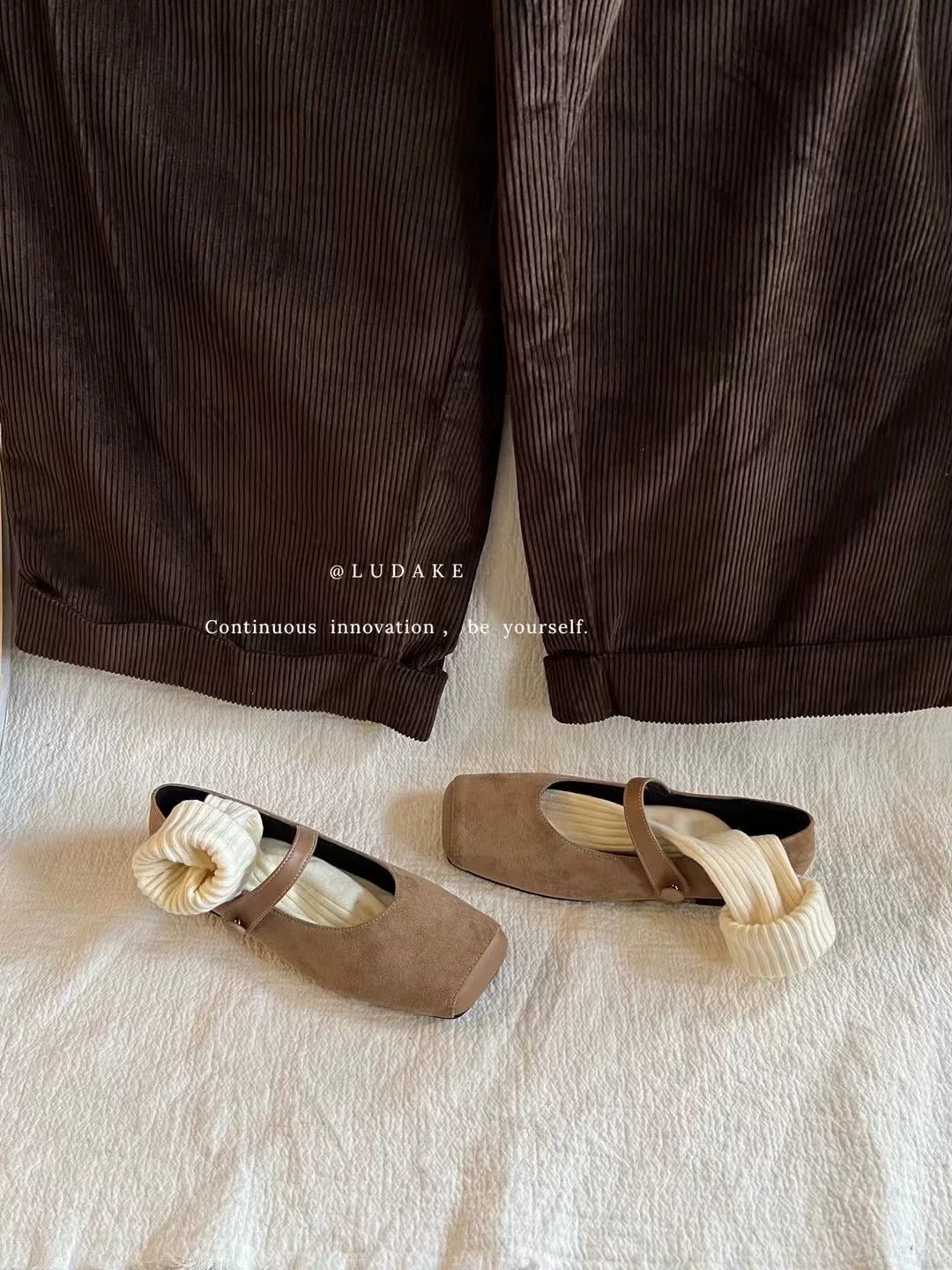 JINXINGQI Retro Zamşa Kvadrat Barmaqlı Mary Jane Ayaqqabıları, Kəmərli Qayışla - Fransız Qəşəng və Çoxfunksiyalı Düz Ayaqqabılar