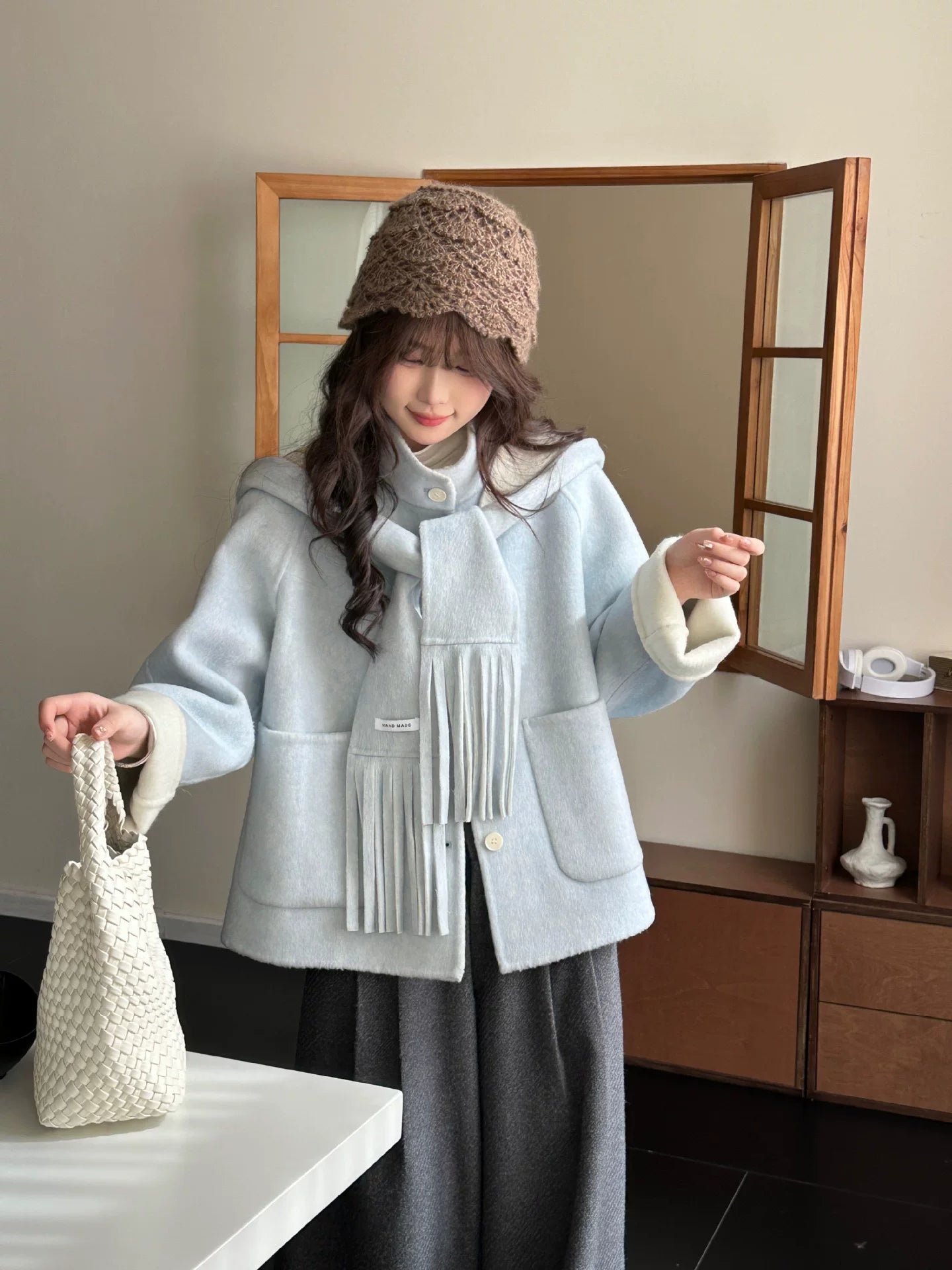 Avropa üslubunda 2025 Payız/Qış Koreya üslubunda eşarp, papaq, iki tərəfli kaşmir palto, qadın qısa yun palto, qalın