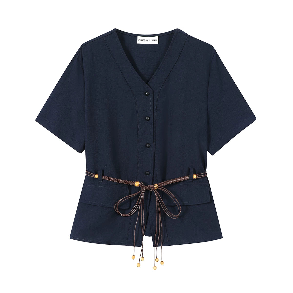 Cholisa-nın bu il qadınlar üçün nəzərdə tutulmuş dəbli və gözəl qısaqol köynəyi özünəməxsus dizayna malikdir və işə-gəliş üçün idealdır.