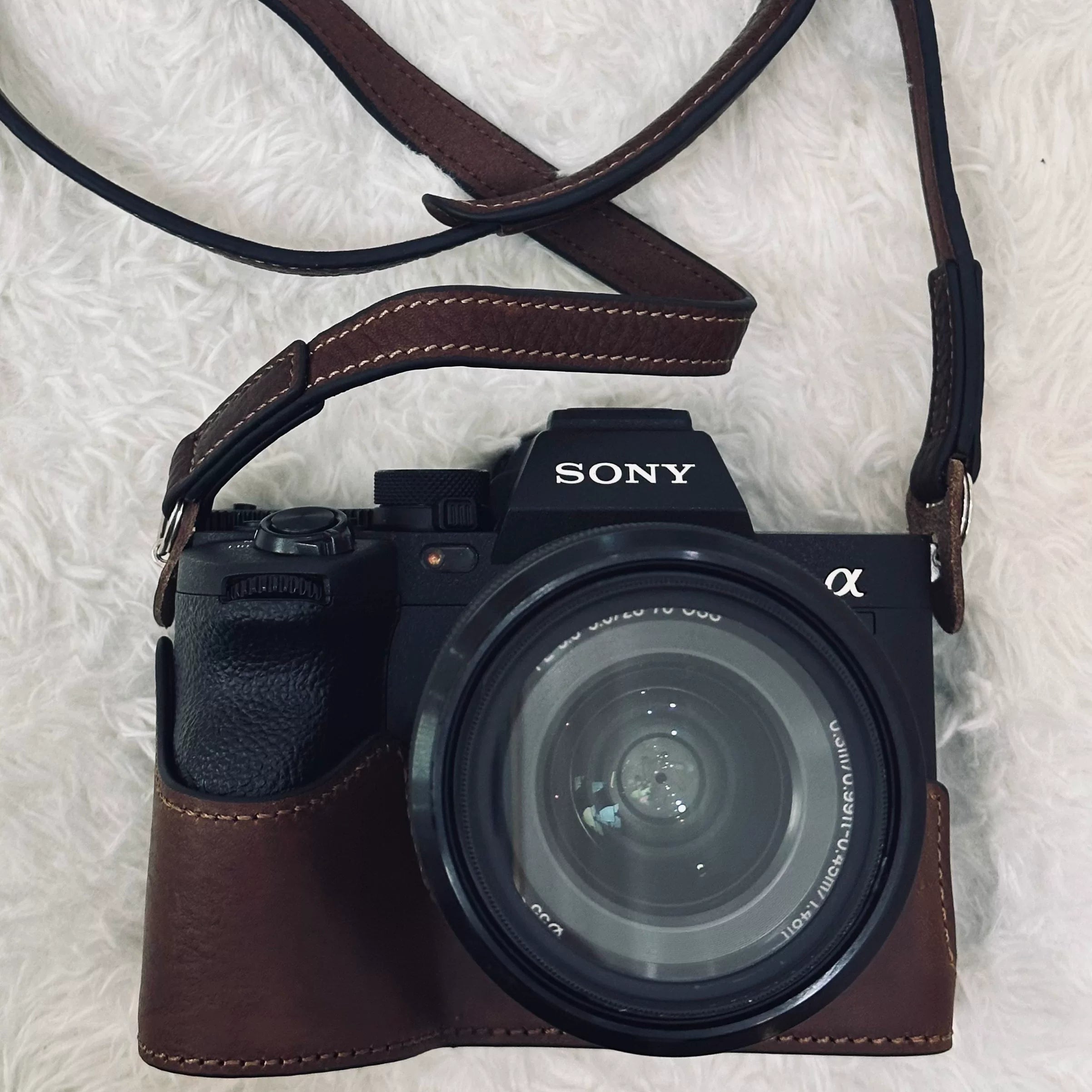 Sony A7C2 orijinal dəri qoruyucu çanta A7CR kamera çantası A7M5/4 A7R5 ZVE10 birinci və ikinci nəsil dəri qutu bazası