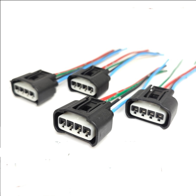 Applicable to the plug and socket of the Toyota Highlander, Camry, Corolla, Reiz and RAV4 high-voltage coil ignition coil