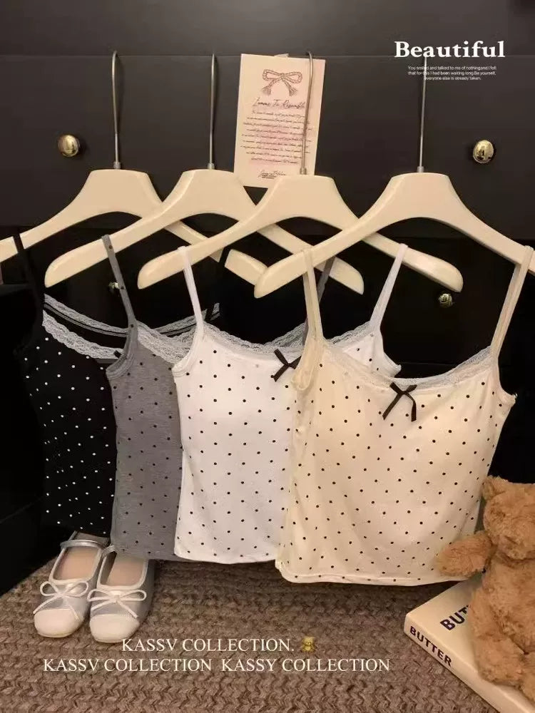 Yastıqlı boru top, krujeva xallı, kiçik asma, qadın daxili geyimi, 2026 yeni qolsuz top, yay nazik jilet