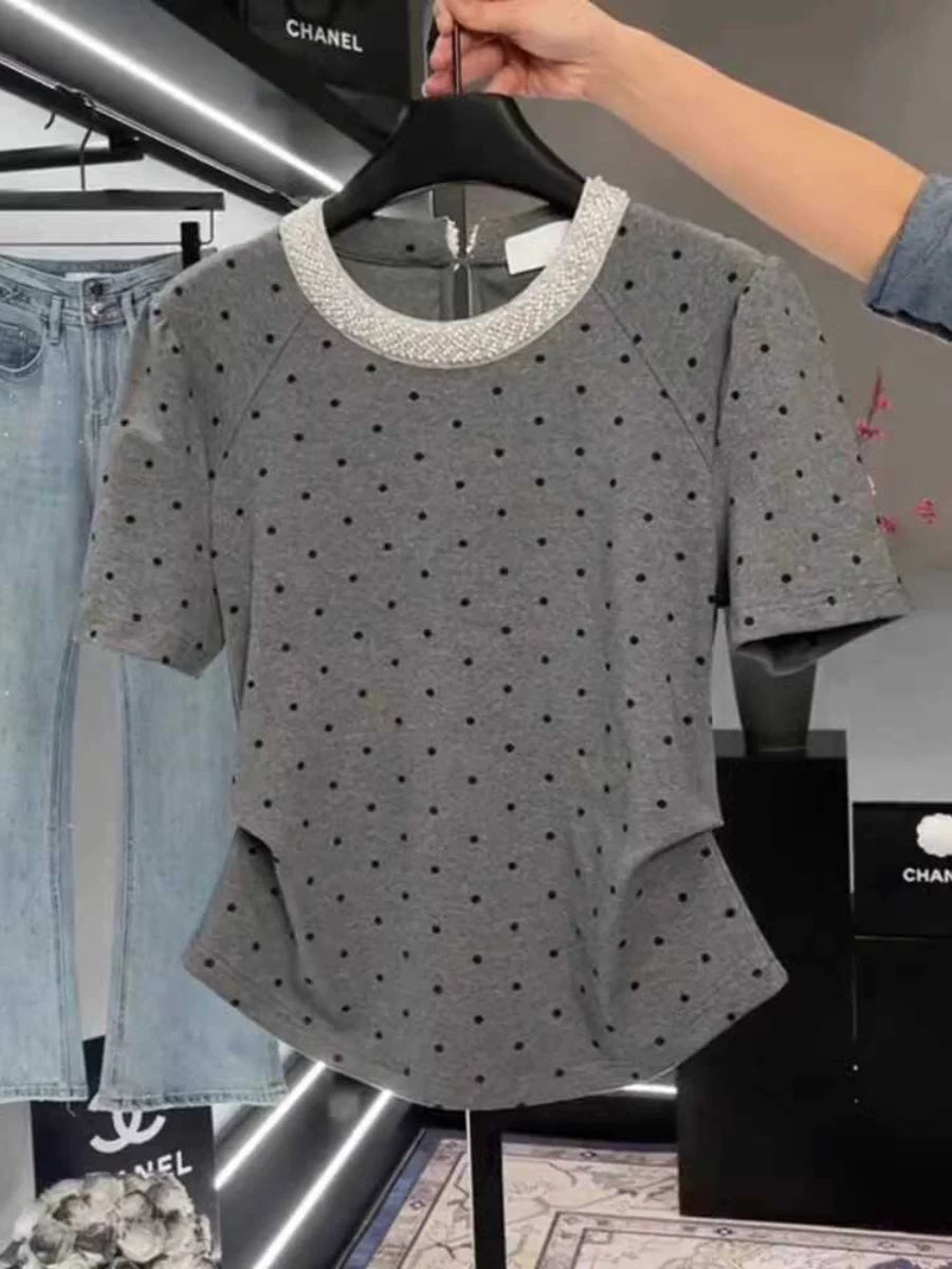 Böyük Ölçülü Saf Pambıq Muncuqlu Polka Nöqtəli Qısa Qollu Futbolka, Yay Qadın Geyimləri, Qəşəng və Zərif Bluz, 2026 Yeni Model, Boz Top