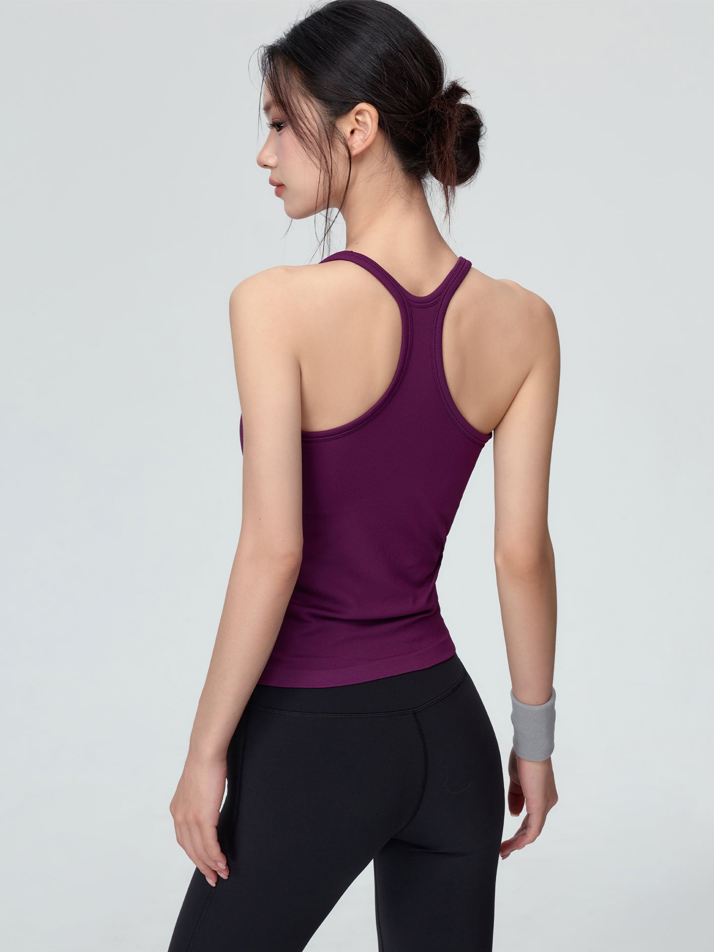 Mitaogirl tikişsiz bir parça toxunmuş idman jileti qadın yarışçı arxası fitnes üstü sabit fincan yoqa bra