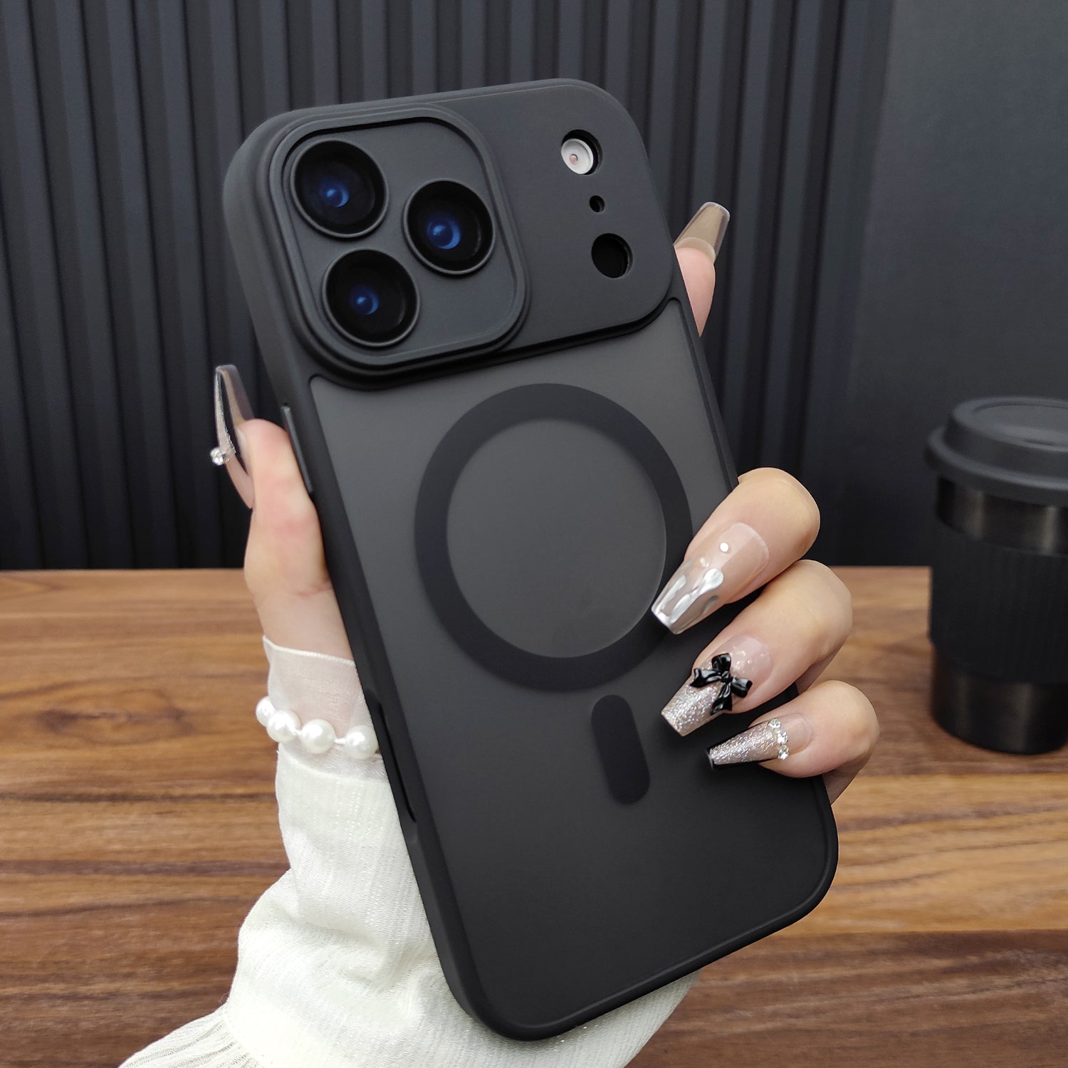Apple 17 ProMax mobil telefon qutusu üçün uyğundur iPhone 16 şüşə linza plyonka ilə gəlir 15 Plus dəri hiss edən tutqun 14 Maqnit doldurma 13 Hər şey daxil 12 Düşməyə qarşı 17 havadan qoruyucu örtük 11 Fərdiləşdirilmiş B55