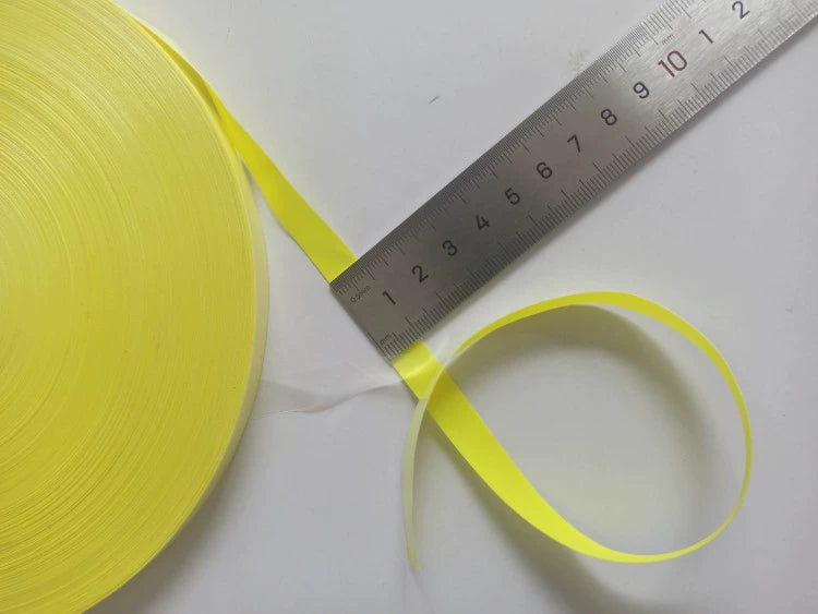 Parlaq TC Yansıtıcı parça etiketi Geyim tikişi üçün boz təhlükəsizlik xəbərdarlığı lenti Məktəb çantası öz-yapışan 5 sm əks etdirən stiker