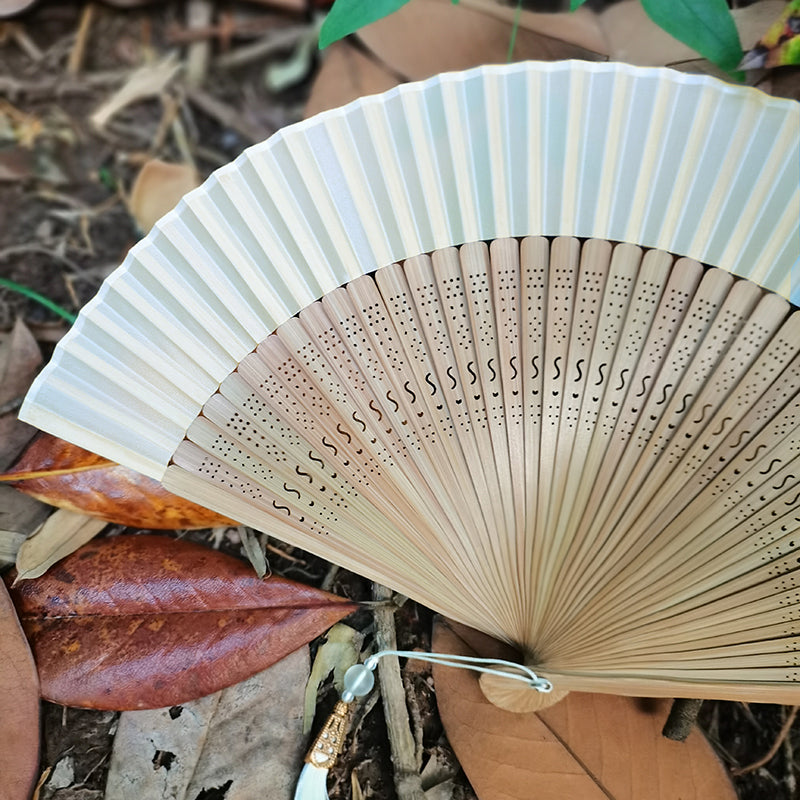 Yeni Çin üslublu qədim fan qatlanan fan qadın portativ milli üslubda Hanfu cheongsam rəqs podium kostyumu fanat yay