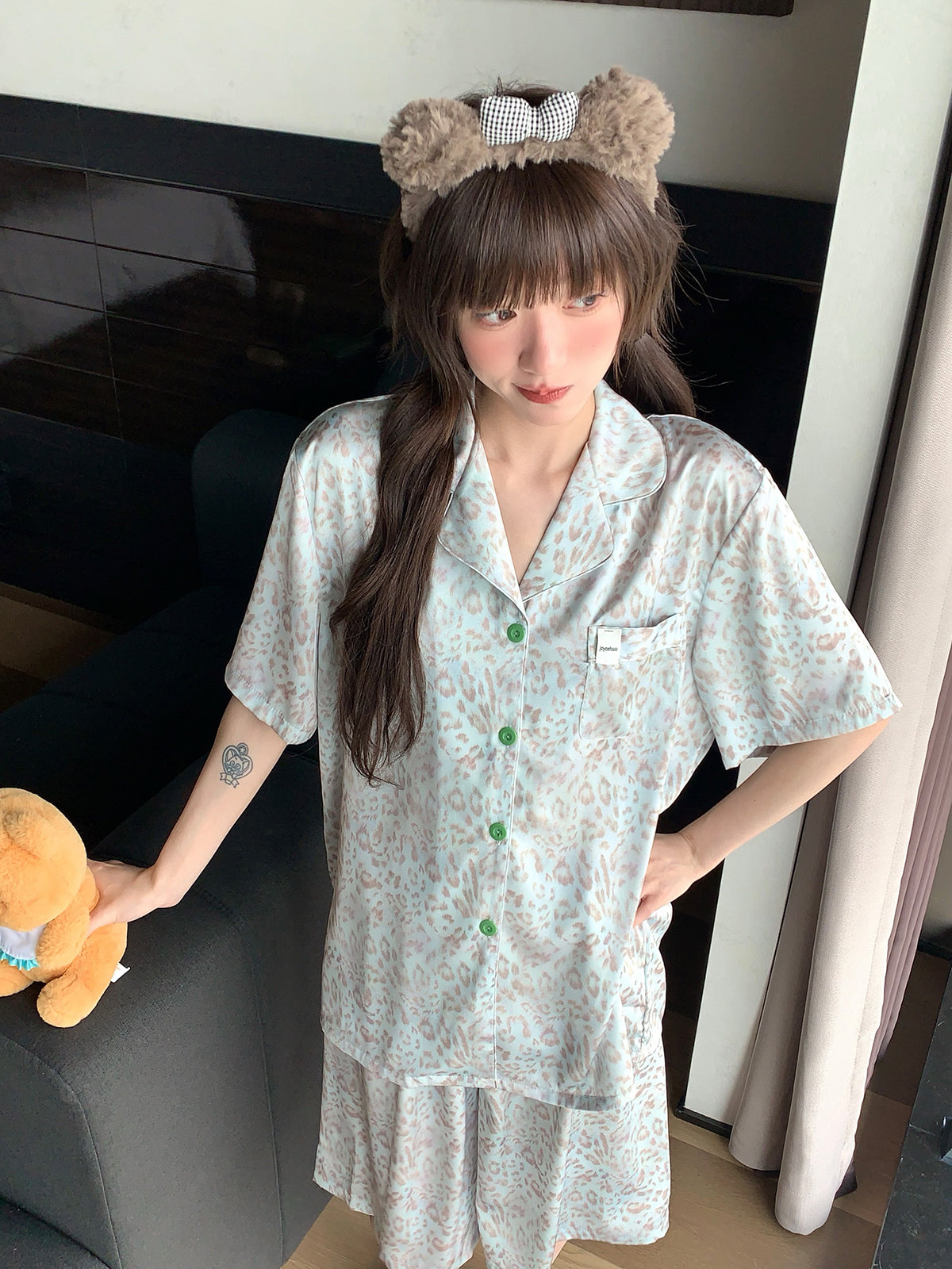 Xinbangbang Homedress bəbir çaplı buz ipək pijama şalvar dəsti qadın yay sərin nəfəs ala bilən qısaqol ev paltarı
