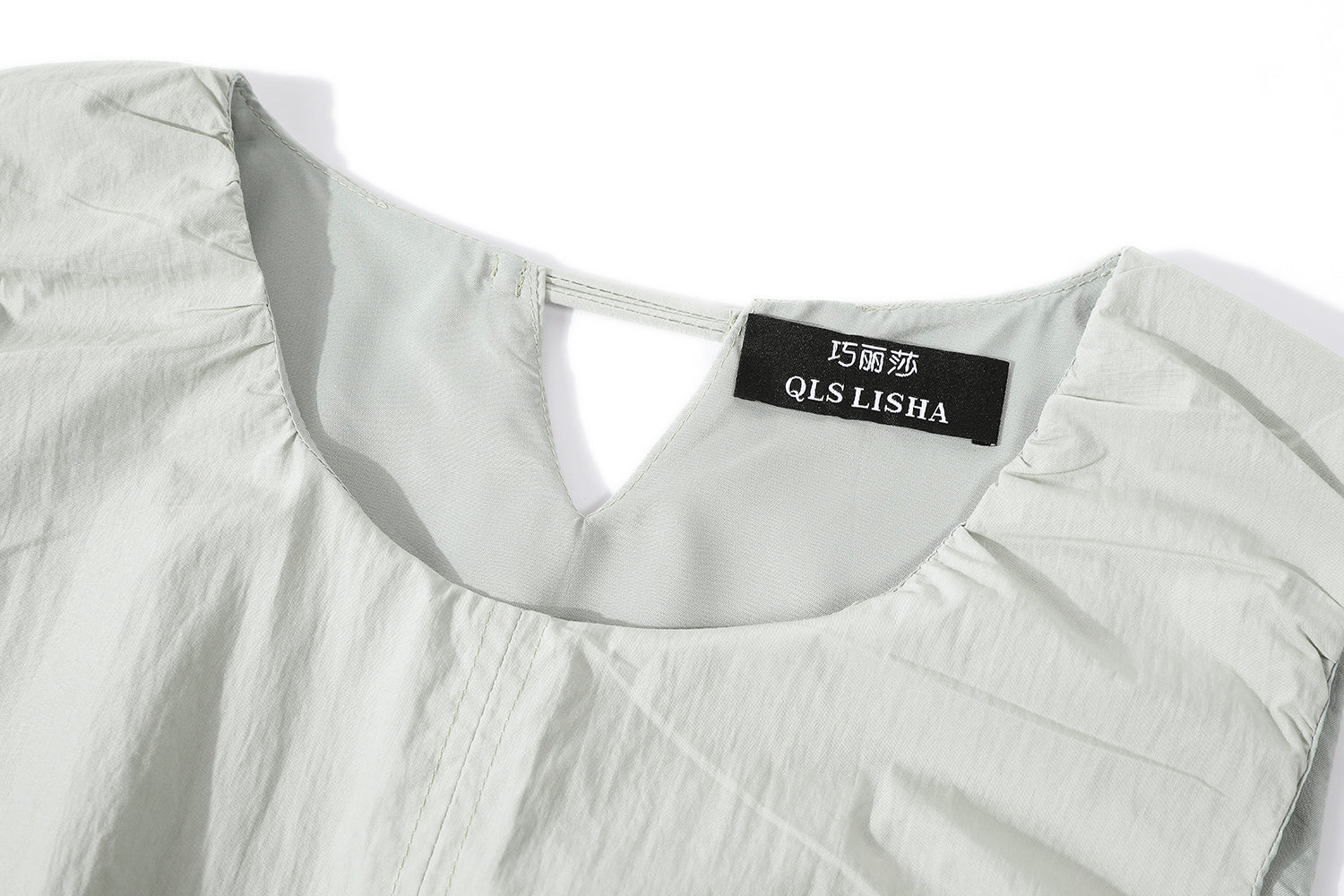 Cholisa-nın özünəməxsus və gözəl fransız üslubunda qolsuz, zərif bel hissəli don, 2026-cı ilin yaz və yay mövsümü üçün yeni bir tərz.