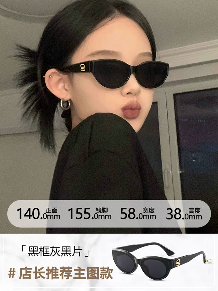 Jennie'nin eyni üslublu qadınlar üçün günəş eynəyi retro hottie pişik gözü kiçik çərçivə gm eynək polarize anti-UV günəş eynəyi kiçik üz