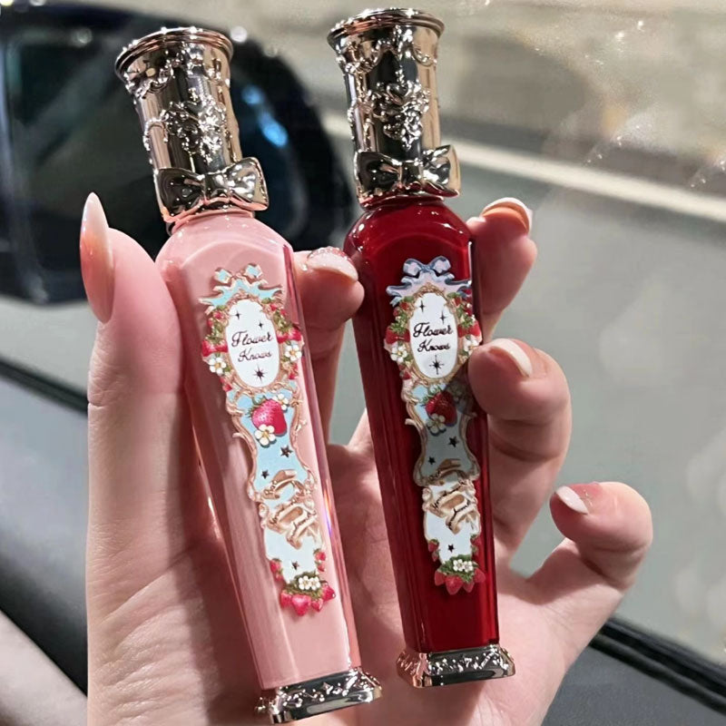 Flower Knows Çiyələk Rokoko Dodaq Kremi, Dodaq Boyası, Dodaq Palçığı, Payız/Qış Parlaqlaşdırıcı Dodaq Parıldadıcısı, Çılpaq Rənglər, Mat Məxmər Sonluq