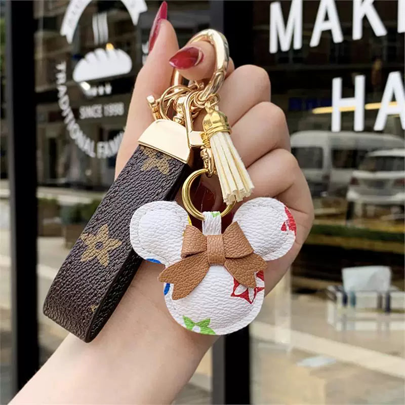 LV&GEDETE Rəsmi Flaqman Mağazası Avtomobil Açar Zəncir Kulonu Mickey Mouse Pom-Pom Açar Zəncirli Çanta Bəzək