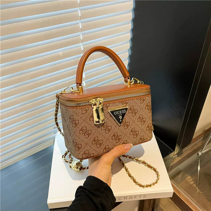 This year's fashionable women's bags, new style of 2025, fashionable crossbody bags, high-end fashionable small square bags, cross-body bags.