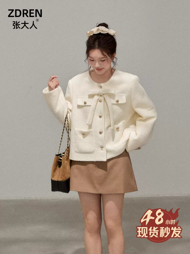 Zhang Daren Bükülü Qadınlar üçün Böyük Ölçülü Qadın Geyim Dəsti - Fransız Qəşəng Chanel Üslublu Gödəkçə və Xaki Ətək ilə Arıqladıcı Dəst