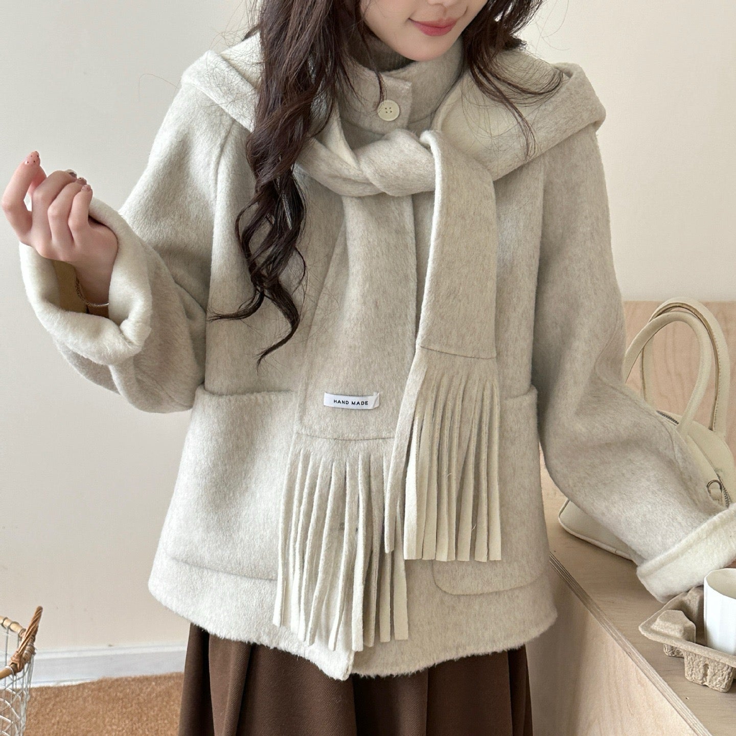 Avropa üslubunda 2025 Payız/Qış Koreya üslubunda eşarp, papaq, iki tərəfli kaşmir palto, qadın qısa yun palto, qalın