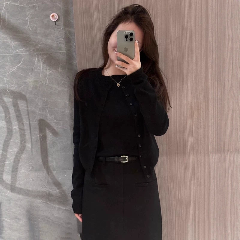 Colorless faux two-piece knit cardigan for plus size women, slimming style, new 2025 fall design, high quality sweater top.