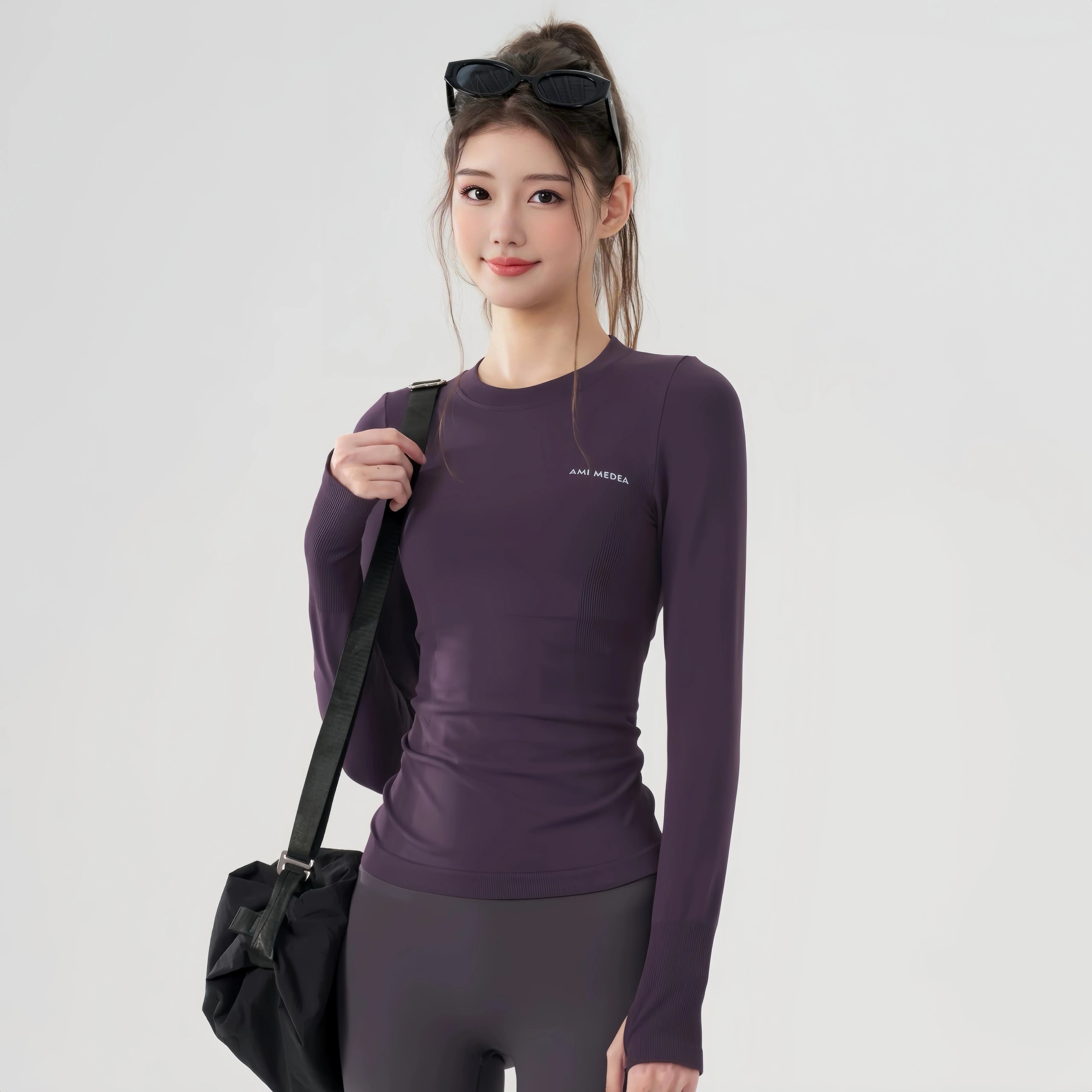 Kələm tez quruyan yoqa paltarı, slim fit nəfəs ala bilən idman zirvələri dəyirmi boyunlu elastik Pilates qaçış uzunqolları