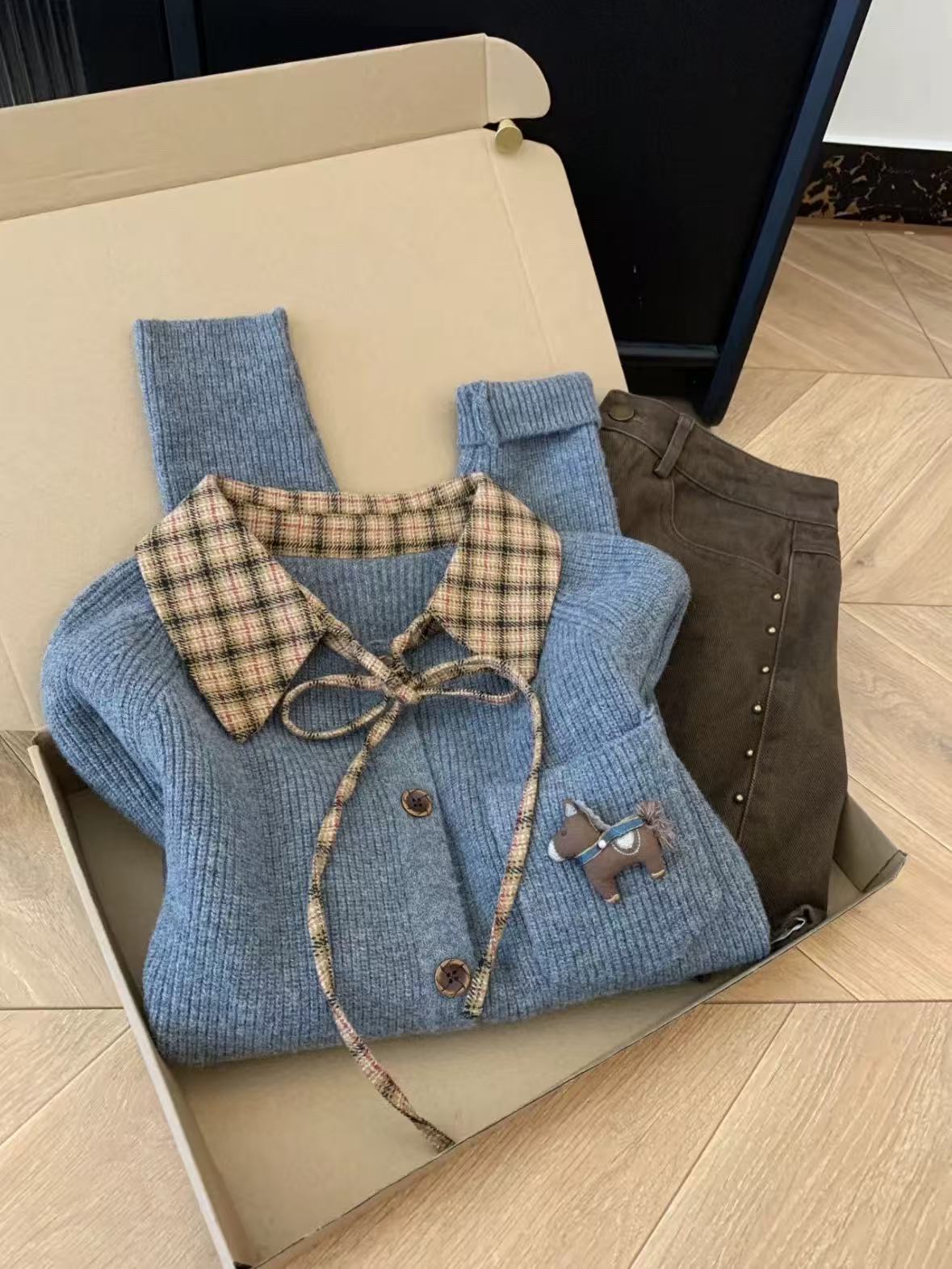 Kiçik bədənli qadınlar üçün şirin və zərif preppy üslubunda retro dama-dama süni iki hissəli toxunma sviter, payız və qış yaşlanmanı azaldan sviter.