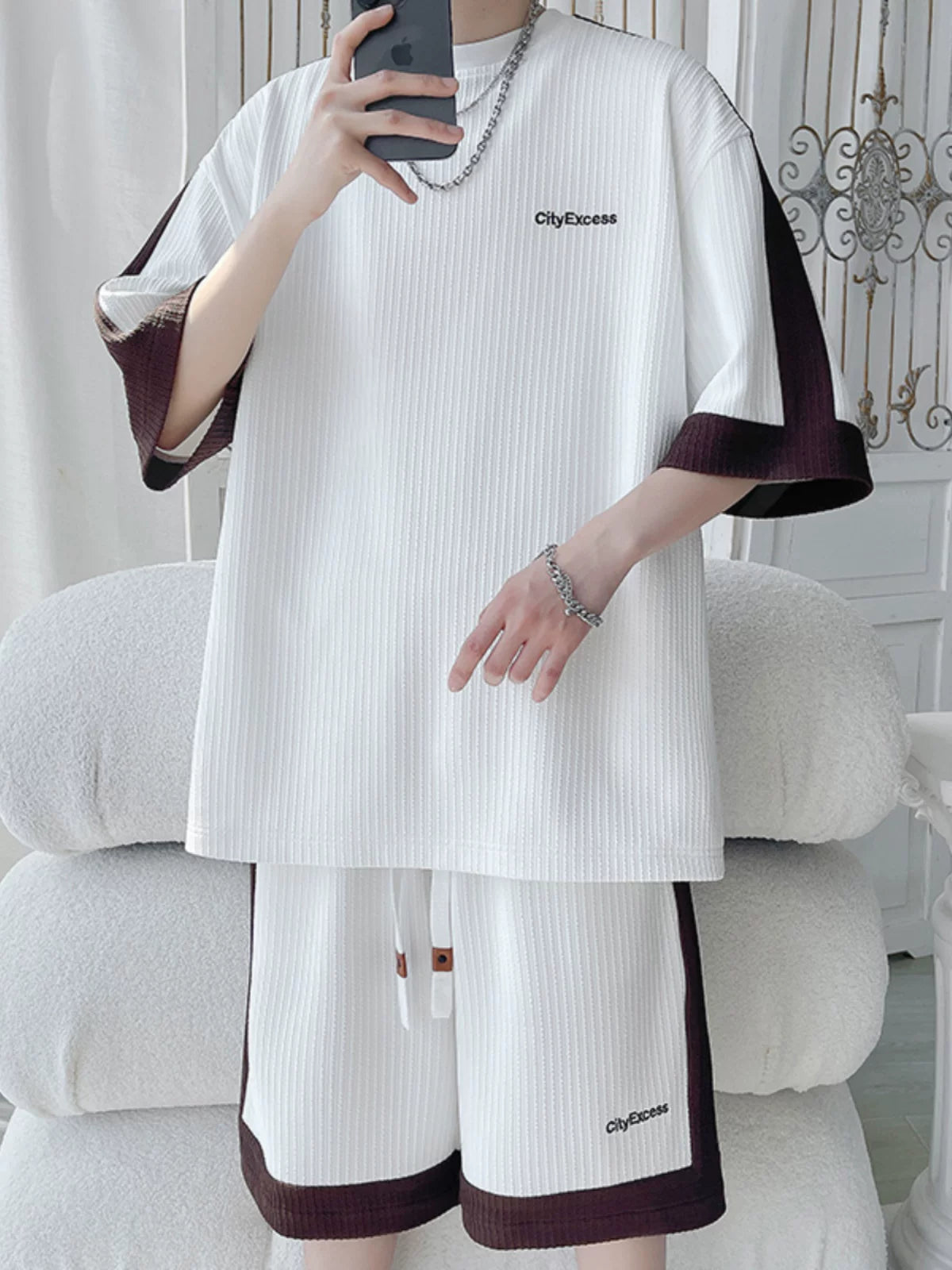 Buz İpək Kostyum Kişi 2026 Yay Yeni Moda Gündəlik Boş Qısaqol T-shirt Yay Kişi Geyimi Tam Dəst