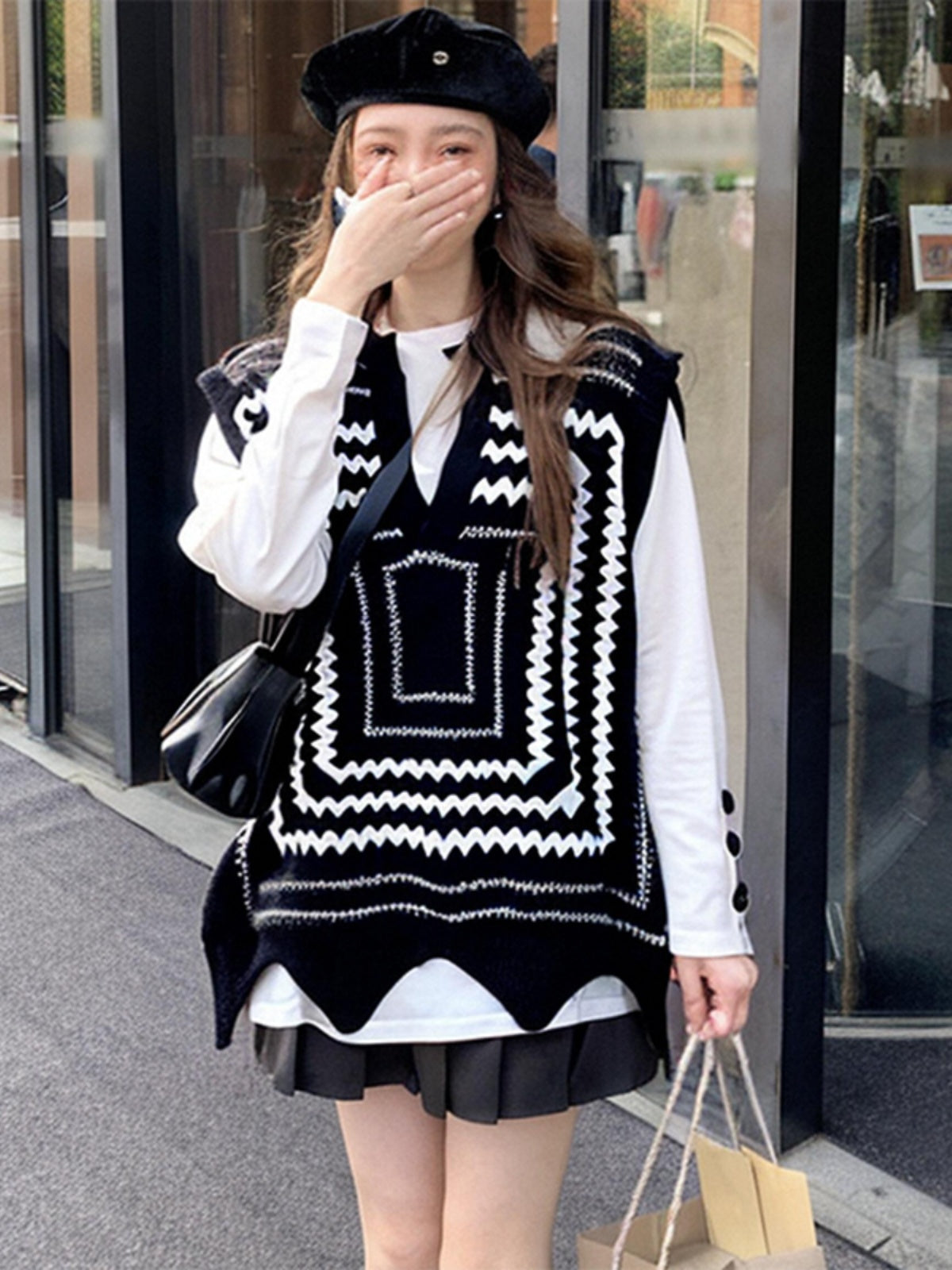 Düzensiz Trikotaj Jilet, Qadınlar üçün 2026 Yaz Üst Ölçülü, Biraz Dolğun Qadın Yaşlanmanı Azaldan Retro Qolsuz Sviter Jilet