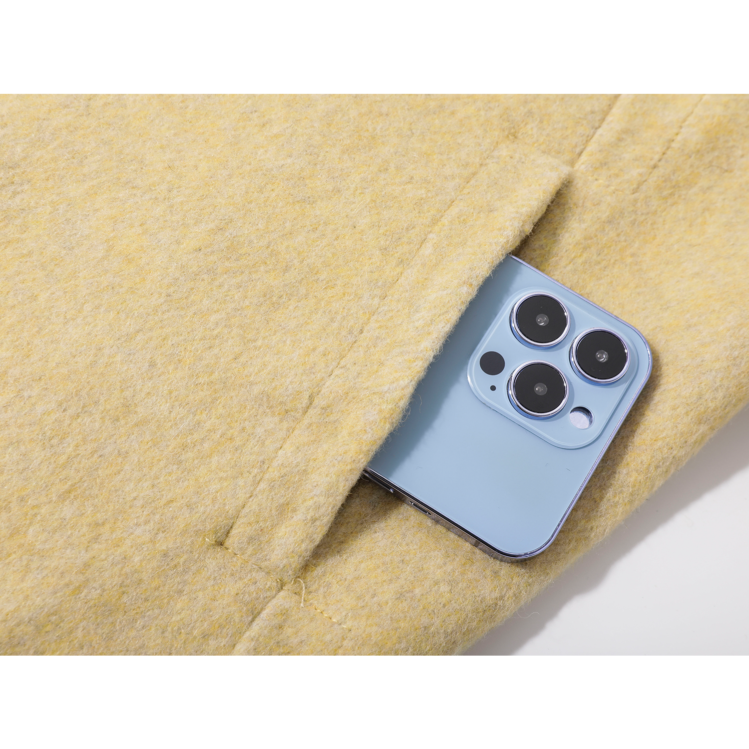 Cholisa-nın çox şirin qalın yun paltosu, zərif, şık və gənc sarı rəngli ikiüzlü yun top.