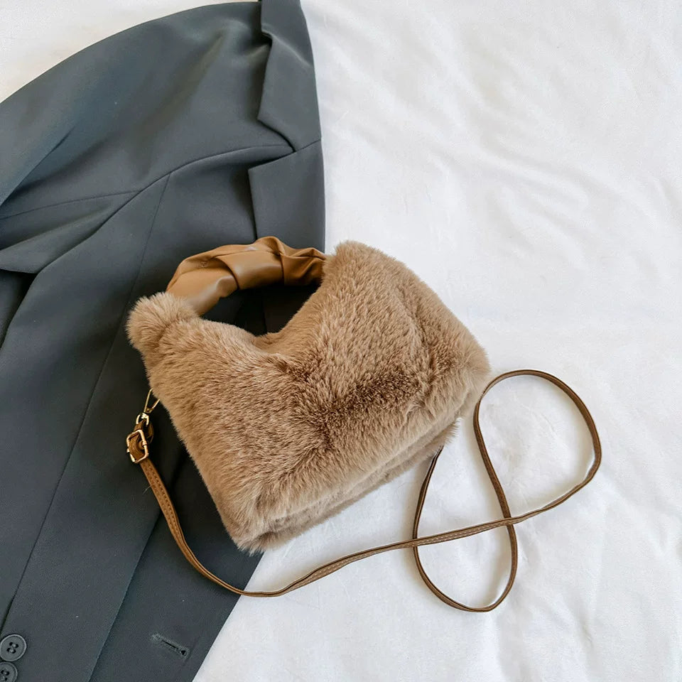 Qadınlar üçün tük tökülməyən yumşaq çanta, yüksək keyfiyyətli süni dovşan xəzindən hazırlanmış çanta, tük tökülməyən tüklü çarpaz bədən çantası.