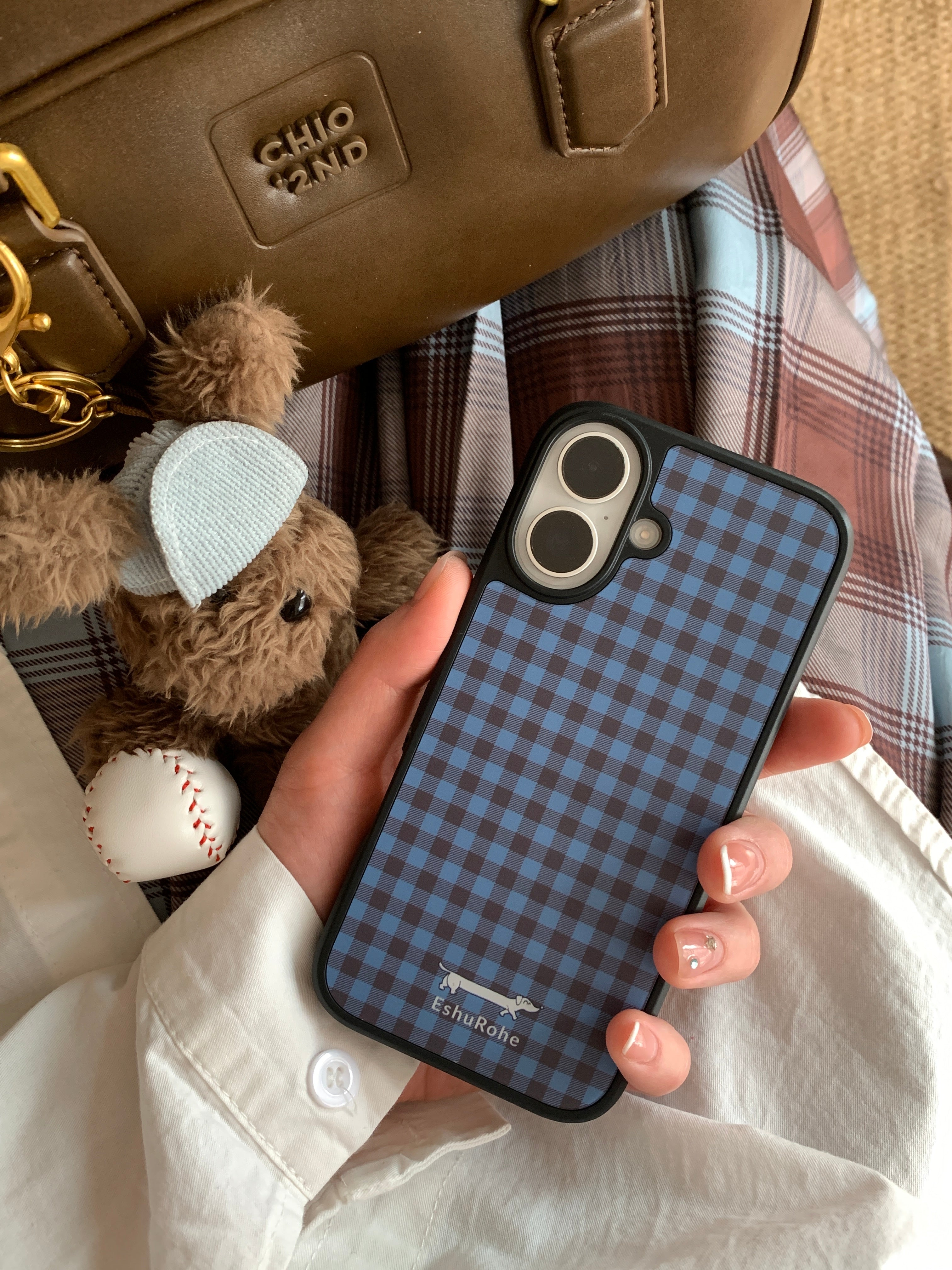 EshuRohe 2026 yaz və yay yeni Fransız duz üslubu Coruli mavi qəhvəyi rəngli plaid cüt unisex alma iphone17promax cib telefonu qutusu 16plus orijinal yüksək səviyyəli mənada 15 maqnit buzlu