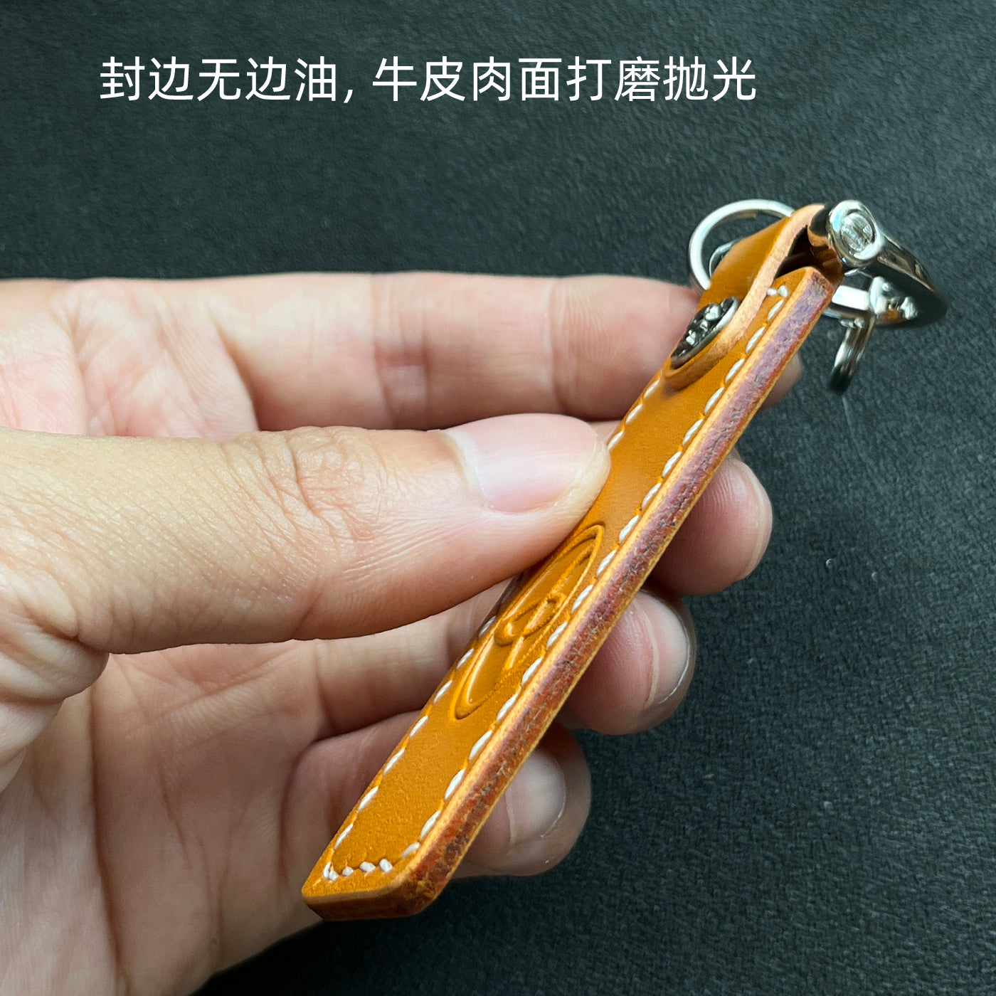 Toyota Camry, Avalon, Prado, Corolla, Highlander avtomobil açar zənciri kulonu, orijinal dəri inək dərisi üçün uyğundur.