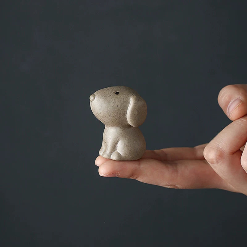 Yuxuan Fingertip Tea Pet 12 Bürc Bürcləri Donuz, Qoyun, Toyuq, Dovşan Kobud dulusçuluq çayı ofis və ev üçün bənövşəyi gildən bəzəklər üçün qaldırıla bilər.