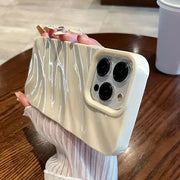 iPhone 15 14 Plus 13 11 üçün 6D İpək Naxışlı Dalğalı Telefon Çantası