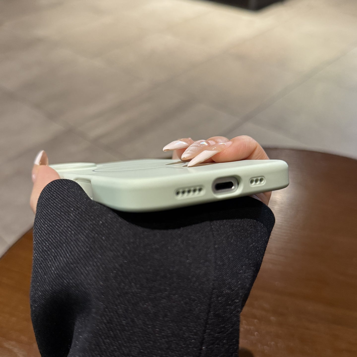 iphone17 Apple 17pro mobil telefon qutusu 16promax dəri hiss edən maye Hava yeni model 15 incə dairə maqnit doldurma 14plus ot yaşıl 12 cüt 11 hər şey daxil 13 silikon qoruyucu örtük üçün uyğundur