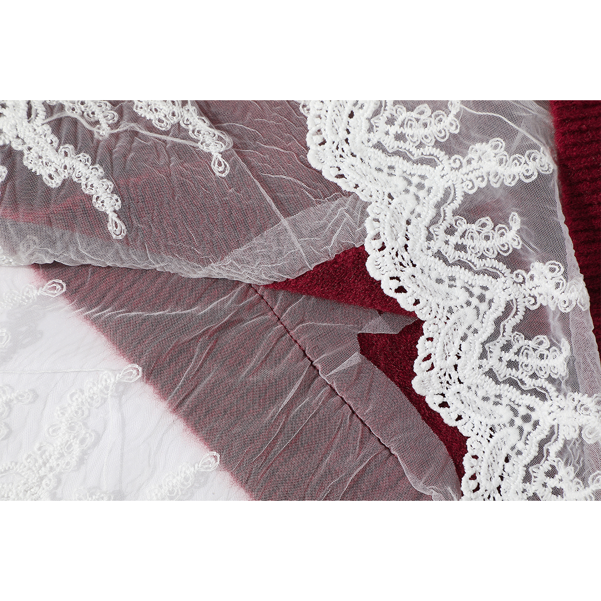 Cholisa'nın Yeni İl Geyimi: Unikal V-yaxalı Qısa Qırmızı Sviter, Yeni Payız/Qış Modeli, Tənbəl Örgü Top