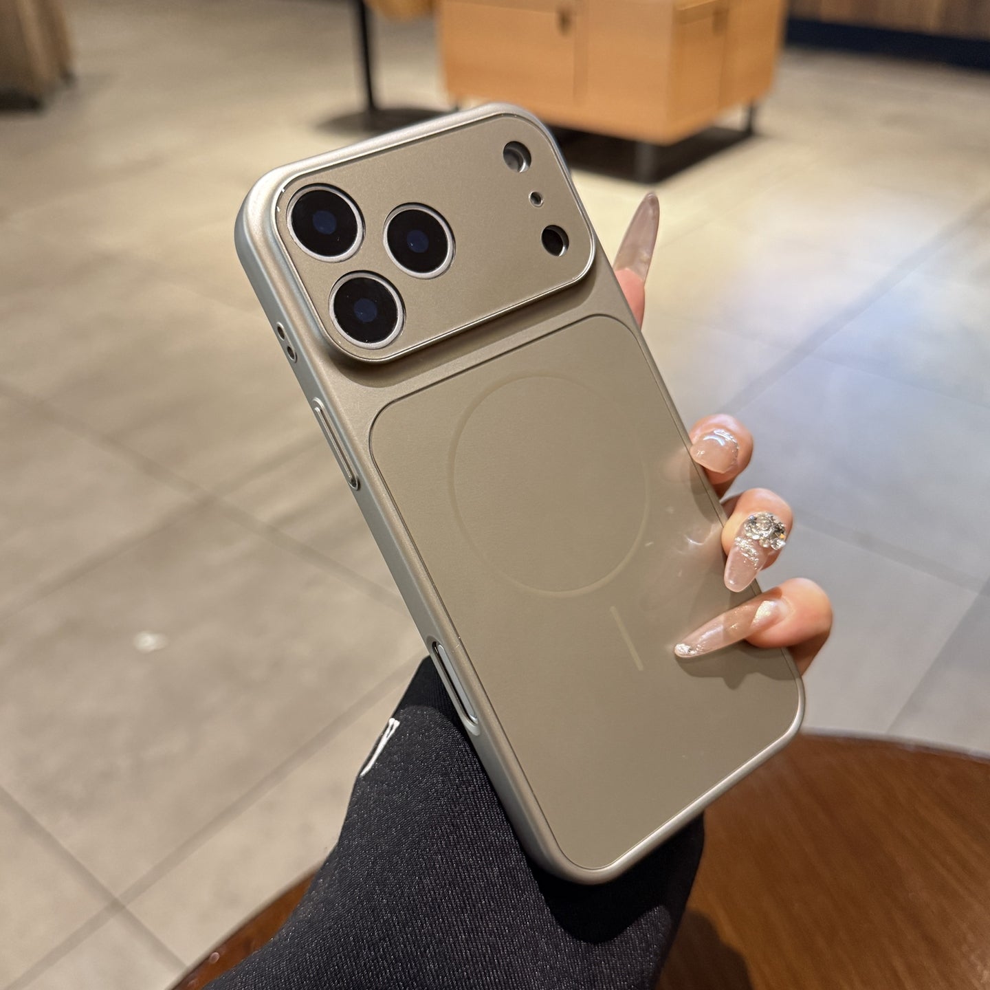 iPhone17 mobil telefon qutusu üçün uyğun yüksək keyfiyyətli titan boz rəngi 17Air Apple 17promax yeni maqnit emiş 15pro şaxtalı 16 saniyədə dəyişmə 17 böyük pəncərə linzaları filmi 14 hər şey daxil 13 qoruyucu örtük