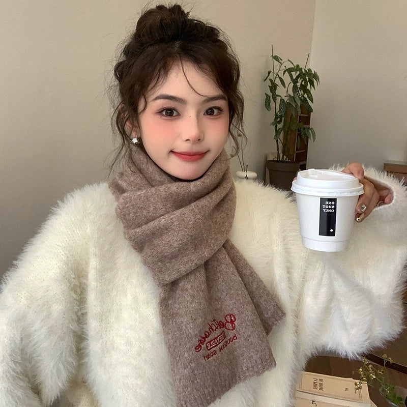 Qadınlar üçün Fala Armani ağ yumşaq yun şarf, qış Koreya üslubunda toxunmuş yun şarf, yüksək keyfiyyətli və çoxfunksiyalı.